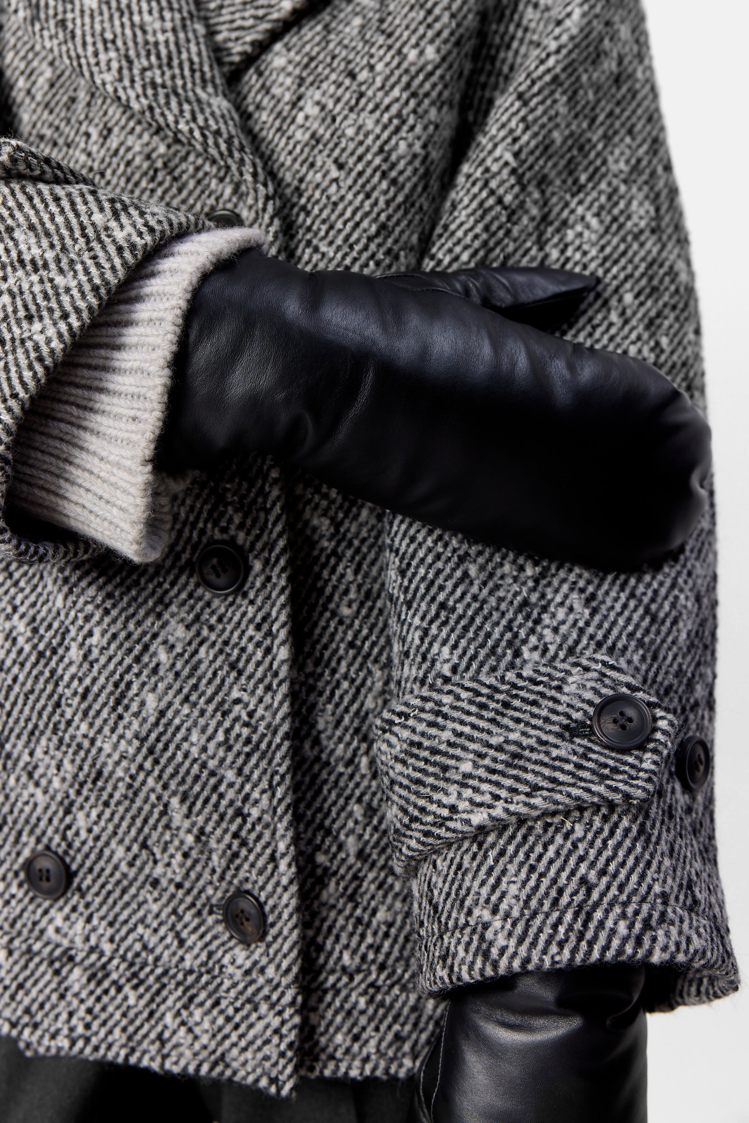 HESTER GLOVES