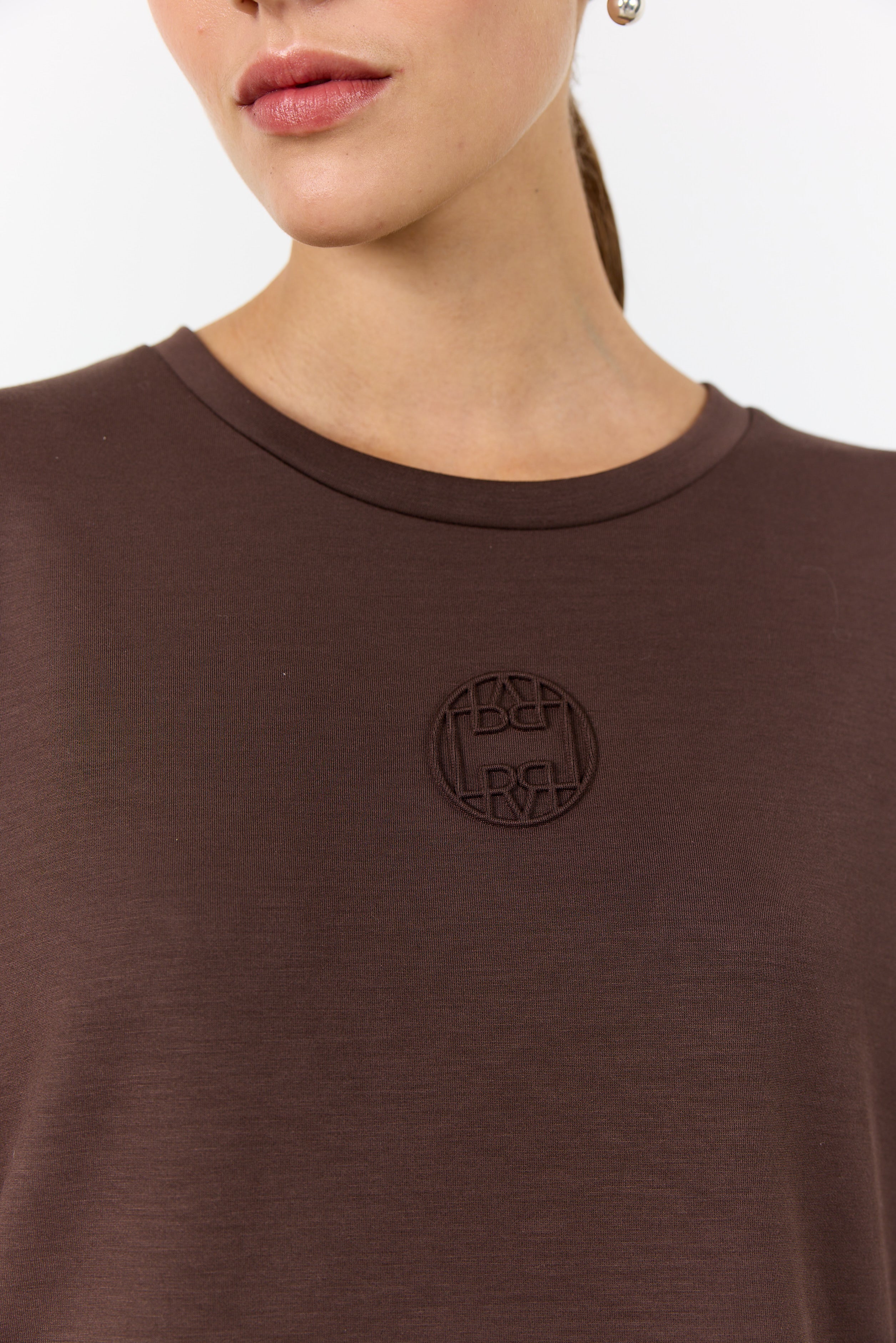 EZRA T-SHIRT