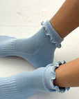 RUFFLED HUGGER SOCKS - ECRU