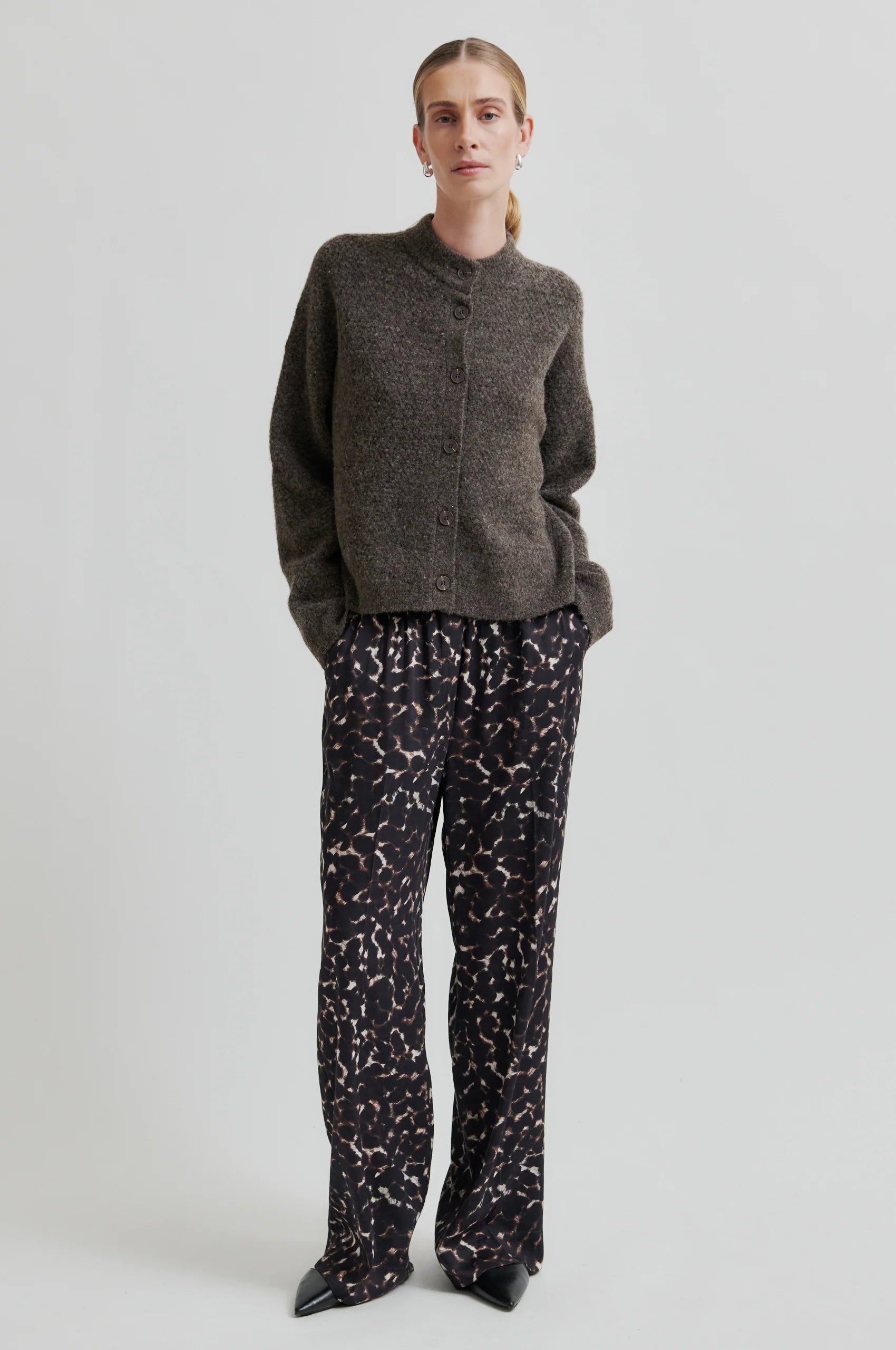 MENTA KNIT CARDIGAN