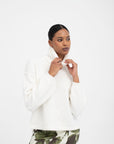 PULL WHITE