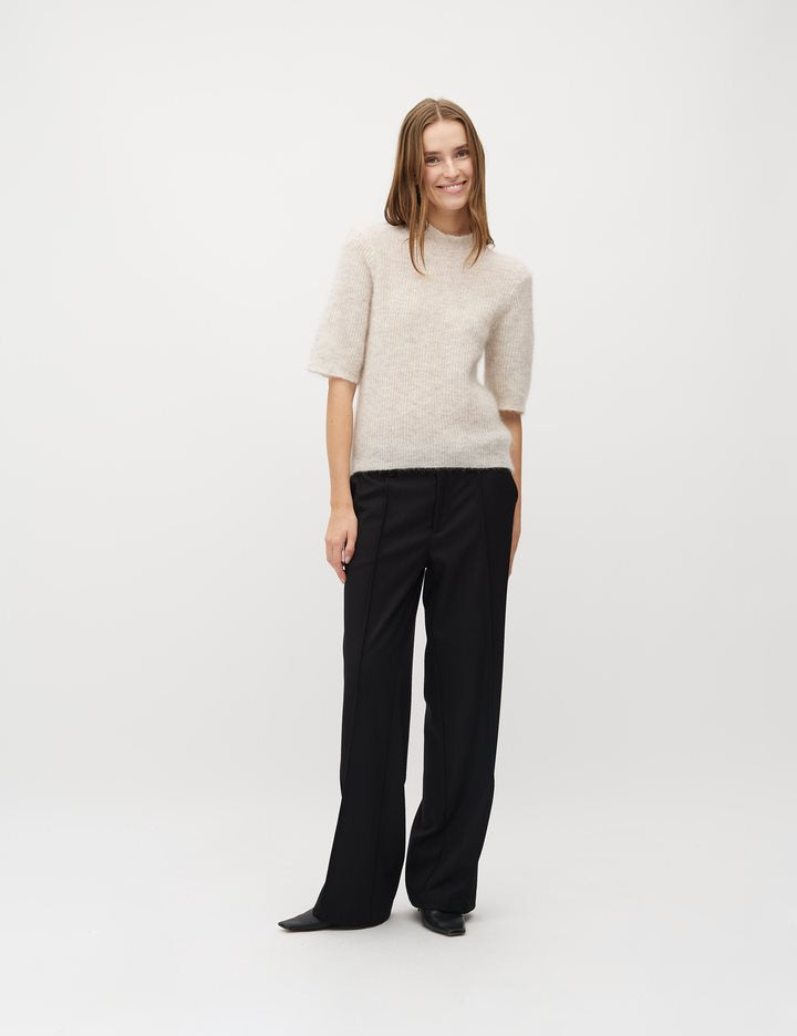 CLARA KNIT