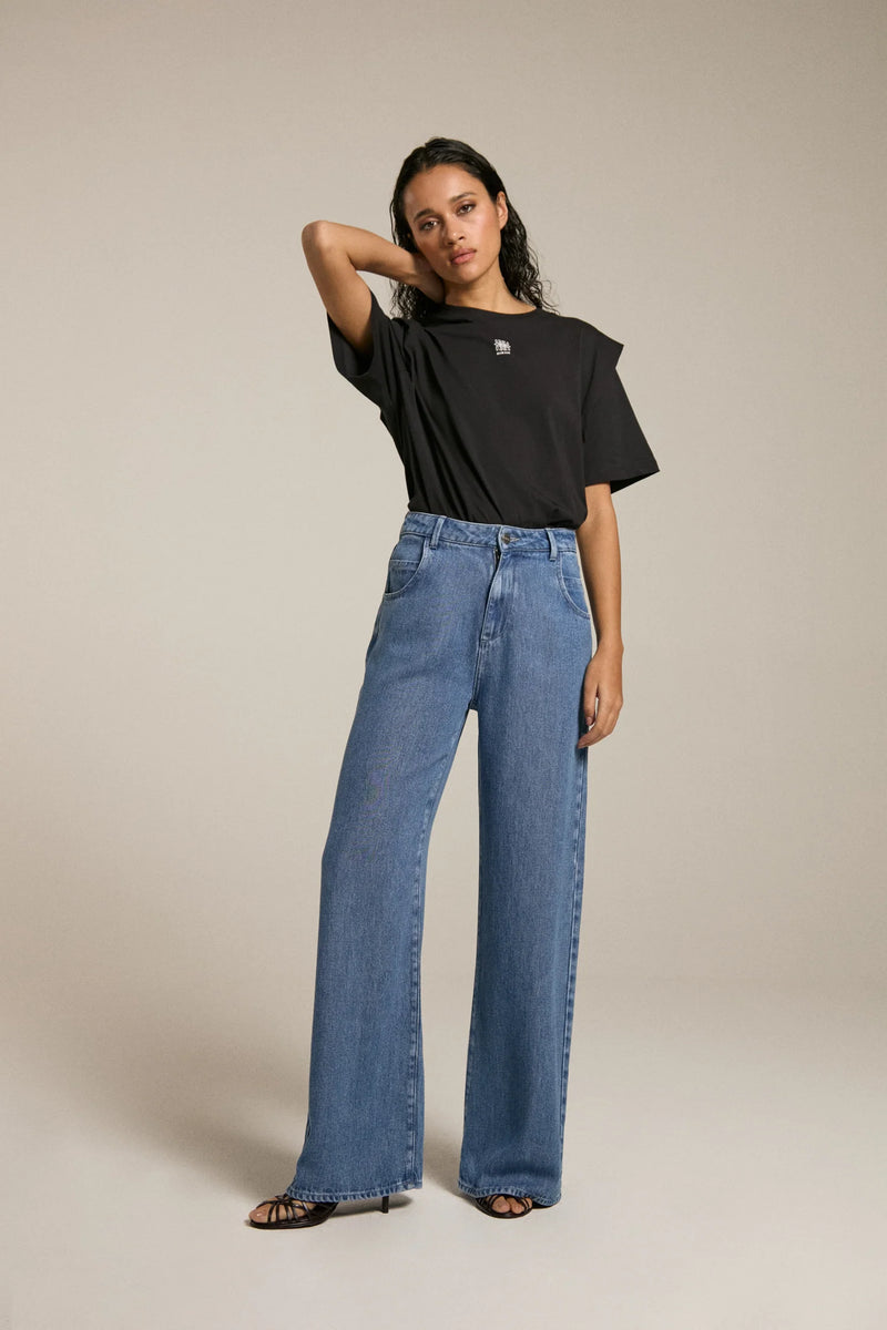 FLOWY JEANS