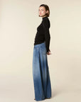 WIDE BARREL JEANS