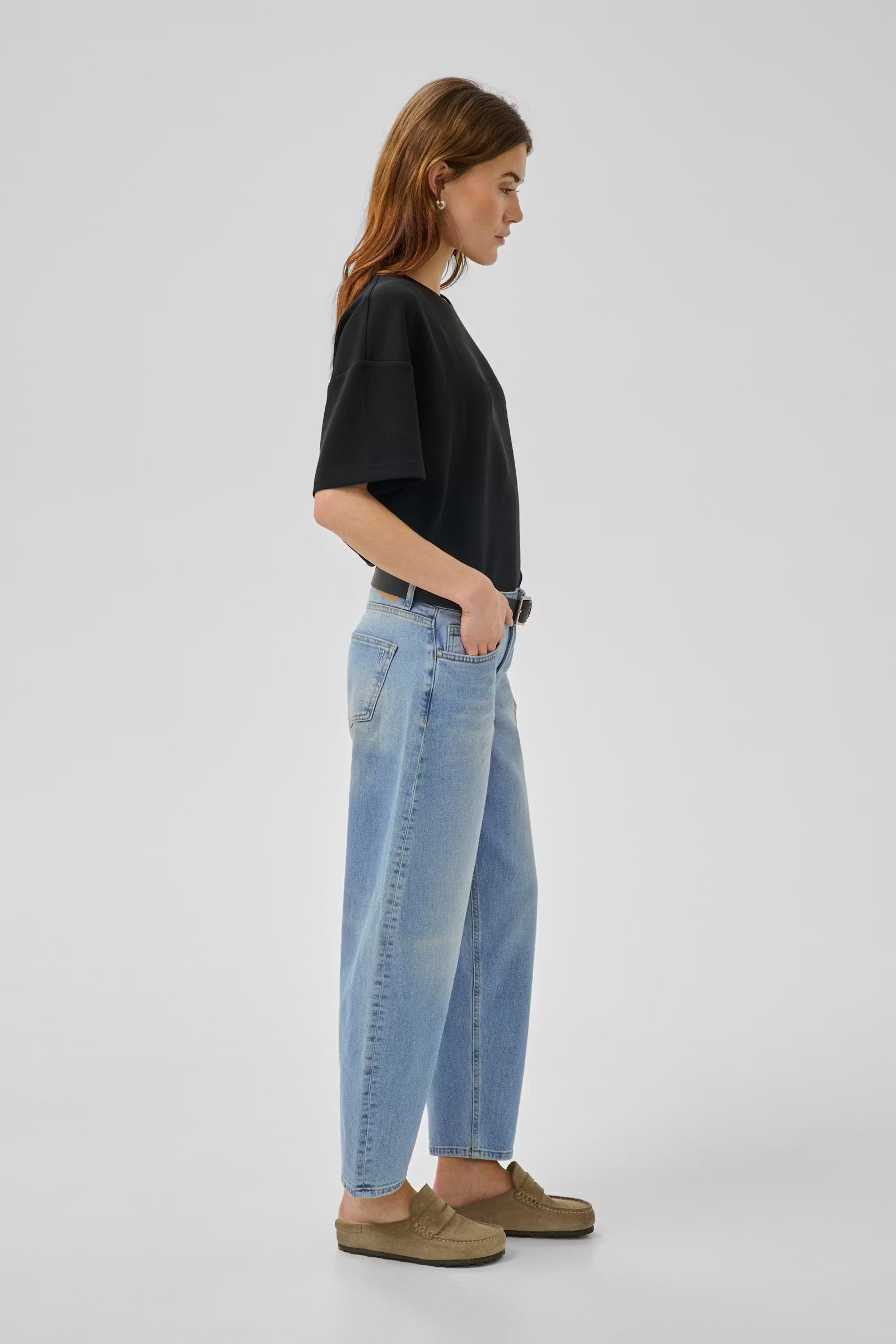 BARREL JEANS