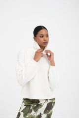 ALAJUELA PULL WHITE