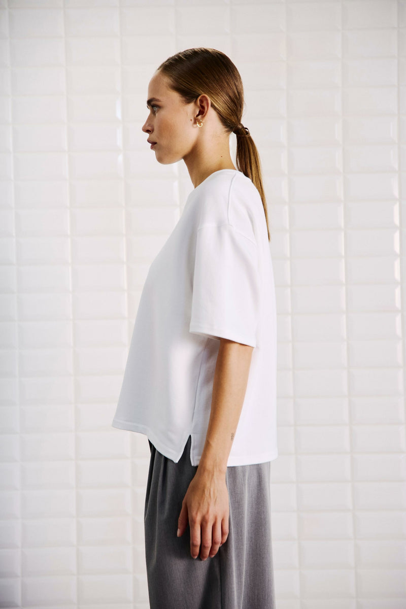 TINDRA TEE