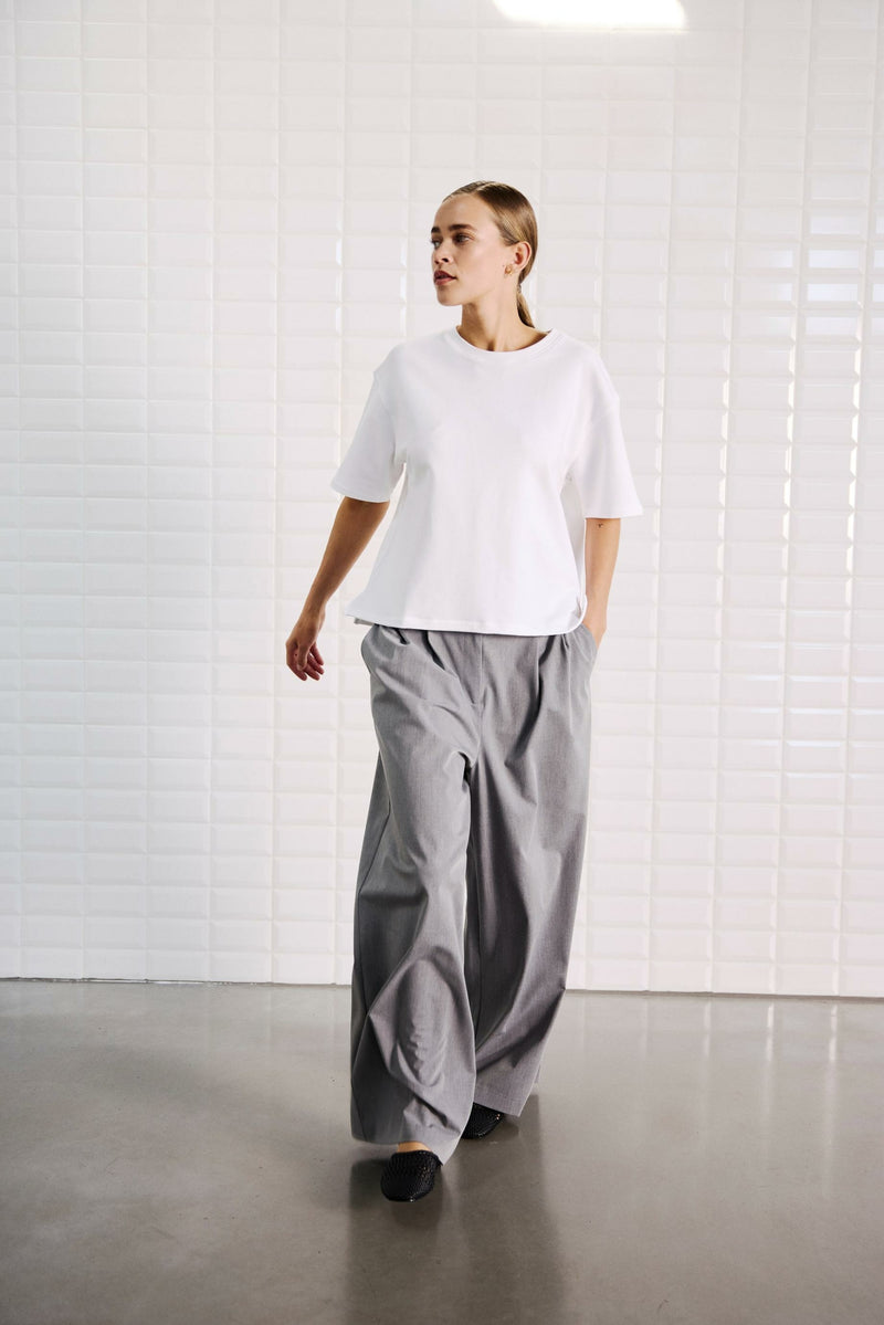 TINDRA TEE