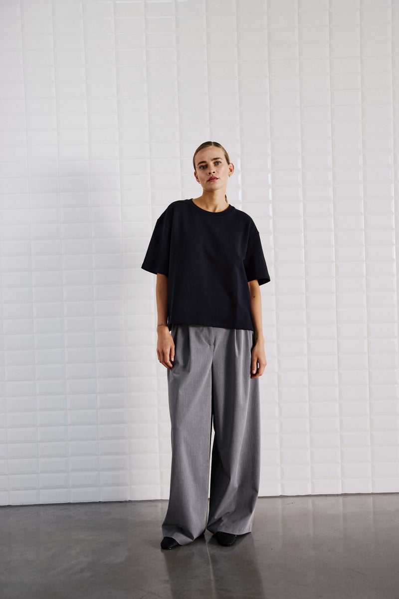 TINDRA TEE