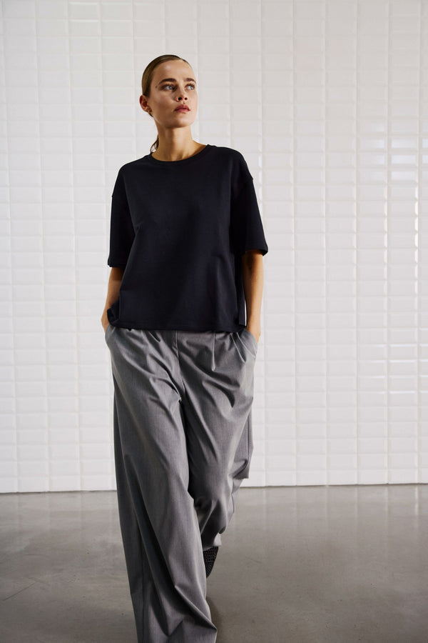 TINDRA TEE