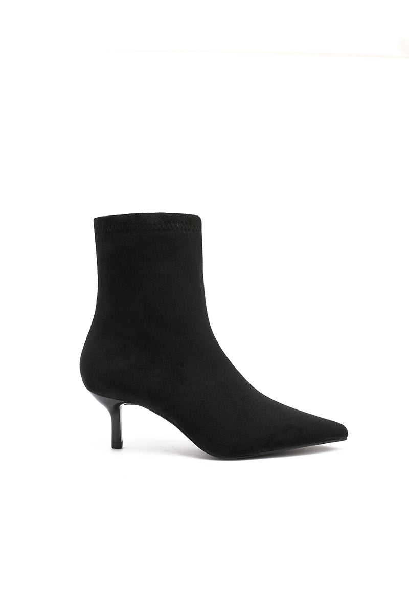 ANKLE BOOTS