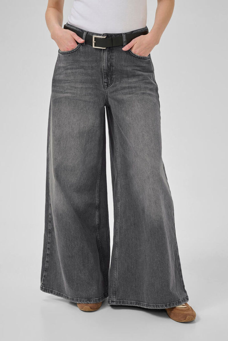DICTE HIGH WIDE JEANS