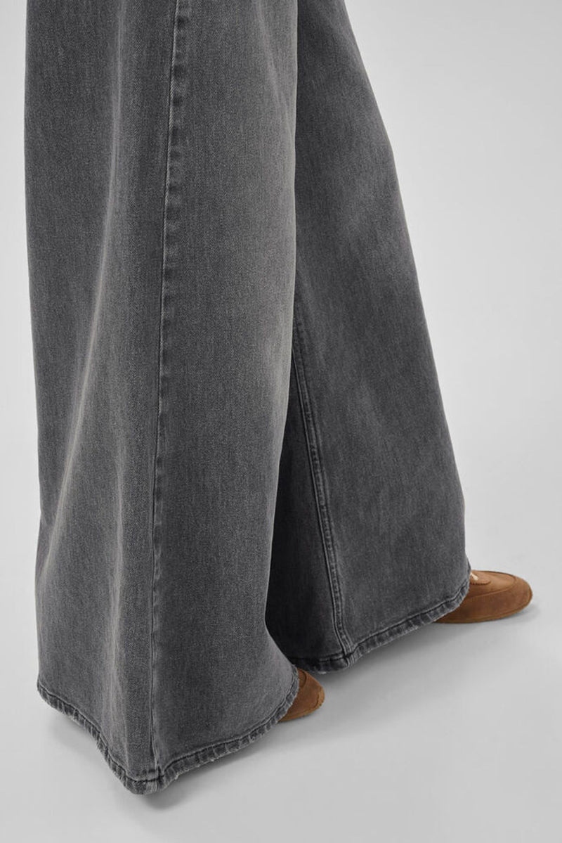 DICTE HIGH WIDE JEANS